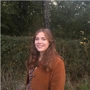 Etudiante en Master 1, je propose mes services en soutien scolaire et aide aux devoirs aux élèves de tous niveaux